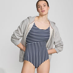 Women's Petite Scoop Neck Tugless Sporty One Piece Swimsuit