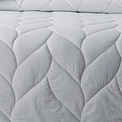 Waverly Antimicrobial Down Alternative Fleece Comforter