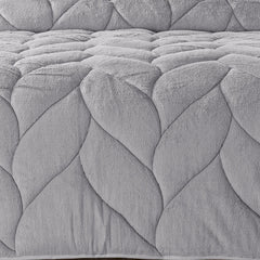 Waverly Cozy Reversible Down Alternative Fleece Comforter