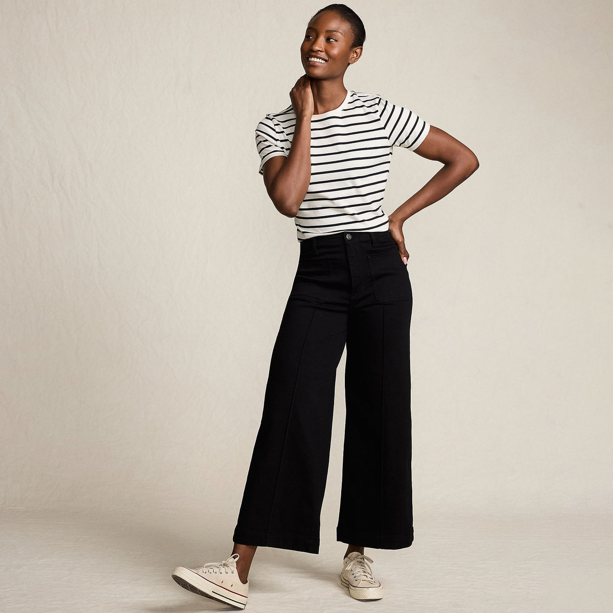 Women's Denim High Rise Patch Pocket Extra Wide Leg Crop Jeans