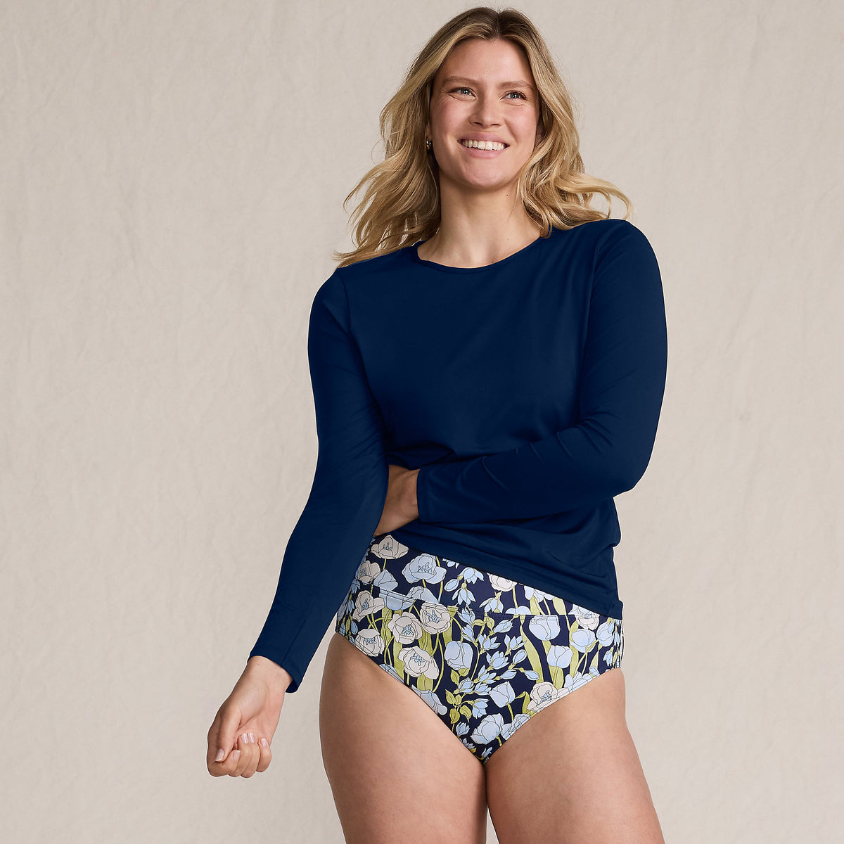 Women's Long Torso SunShade UPF 50 Long Sleeve Rash Guard Swim Tee