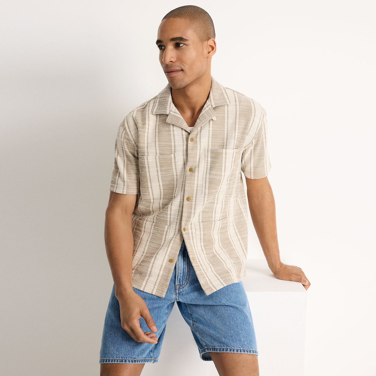 Men's Short Sleeve Textured Jacquard Camp Collar Shirt - Set Top